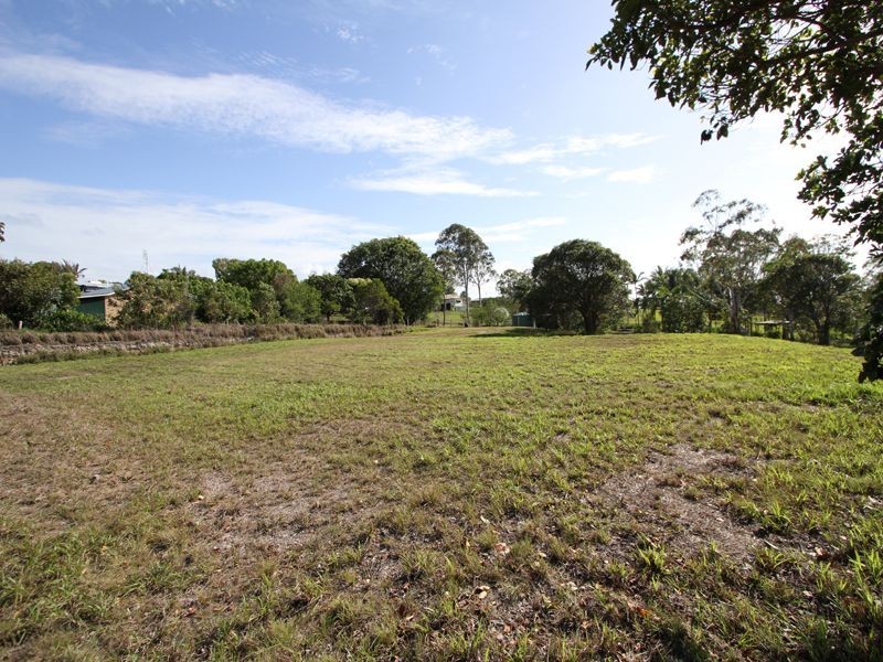2 Seaview Drive, Booral QLD 4655