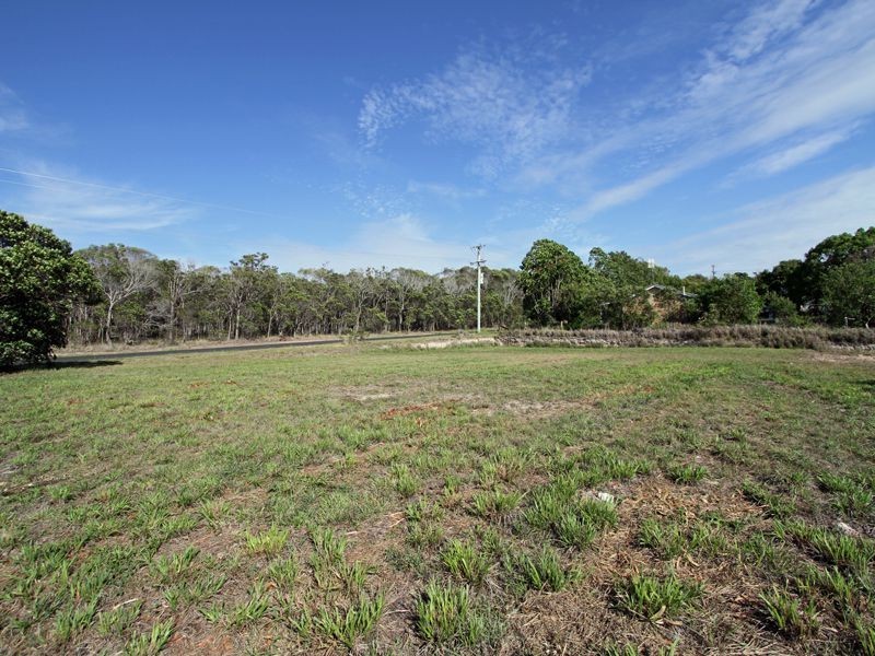 2 Seaview Drive, Booral QLD 4655