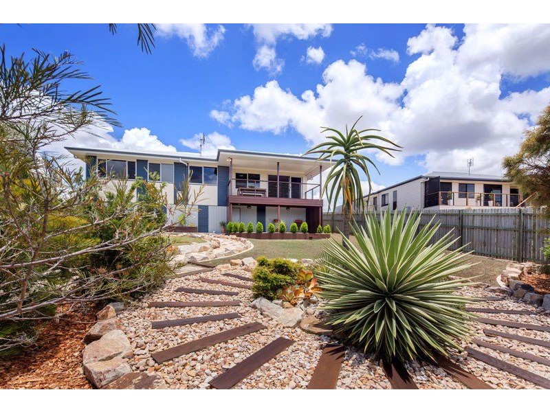 5 Sandy View Drive, Nikenbah QLD 4655