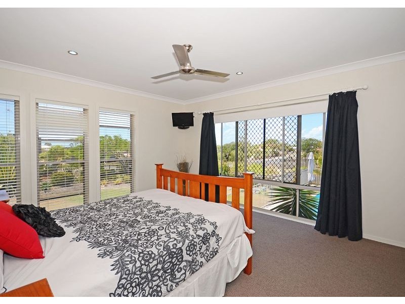 18 Jasmine Court, Dundowran Beach QLD 4655