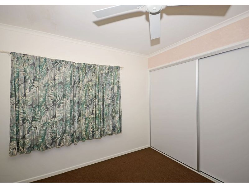 50 Shell Street, Urangan QLD 4655