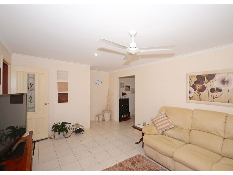 18 Bronton Way, Point Vernon QLD 4655