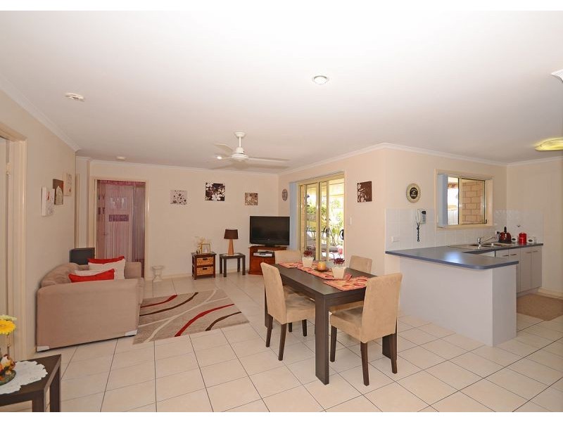 18 Bronton Way, Point Vernon QLD 4655