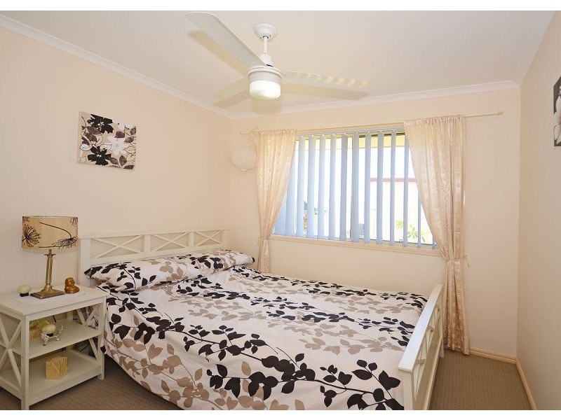 18 Bronton Way, Point Vernon QLD 4655