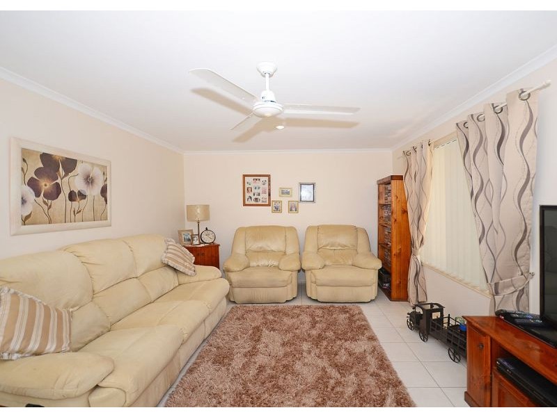 18 Bronton Way, Point Vernon QLD 4655