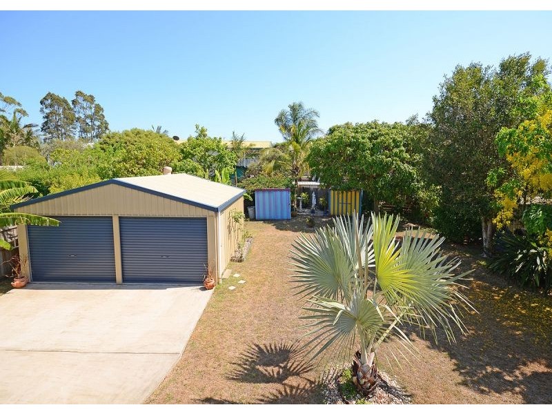 6 Paradise Street, Point Vernon QLD 4655