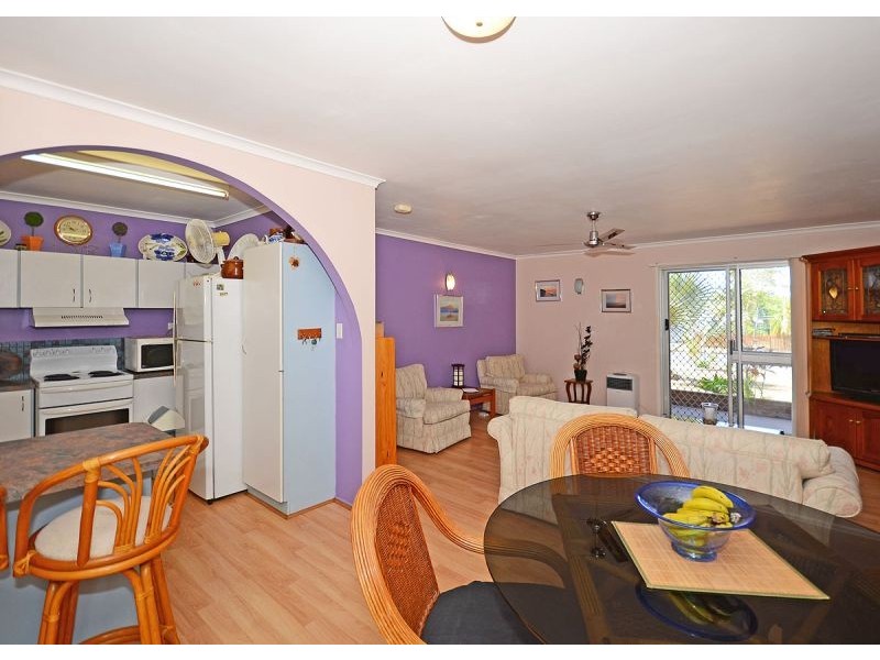 6 Paradise Street, Point Vernon QLD 4655