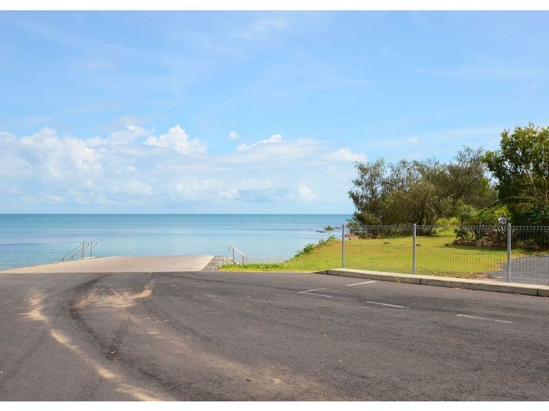 3 Gatakers Lane, Point Vernon QLD 4655