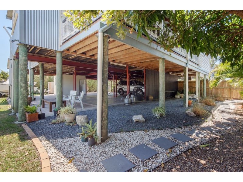 39 Miller Street, Urangan QLD 4655