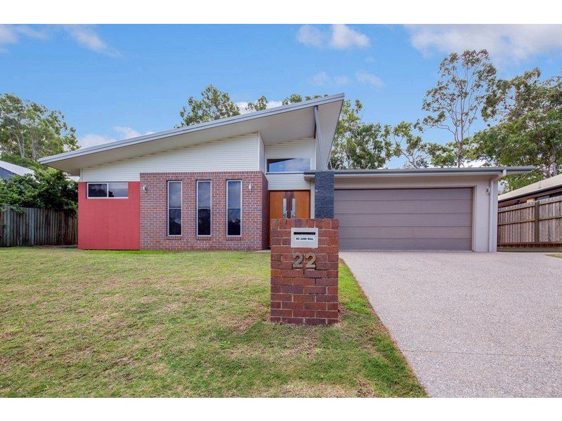 22 Parraweena Court, Point Vernon QLD 4655