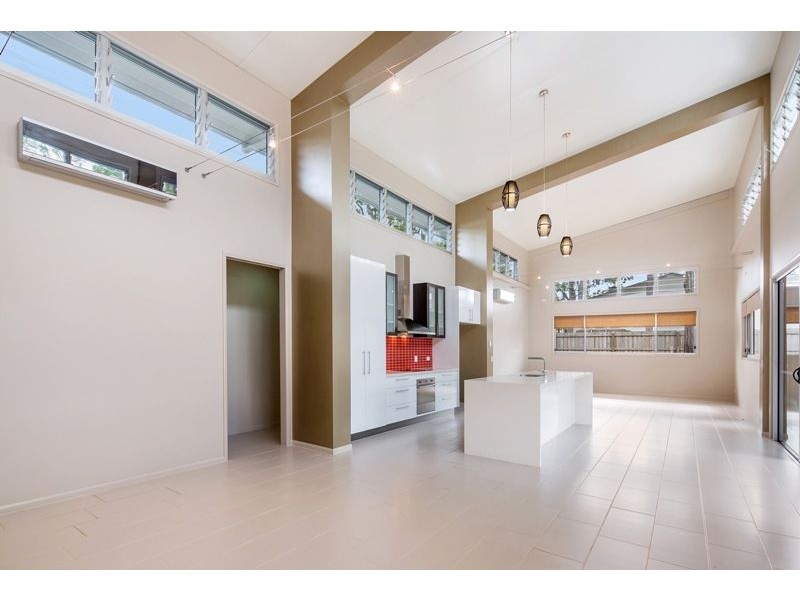 22 Parraweena Court, Point Vernon QLD 4655