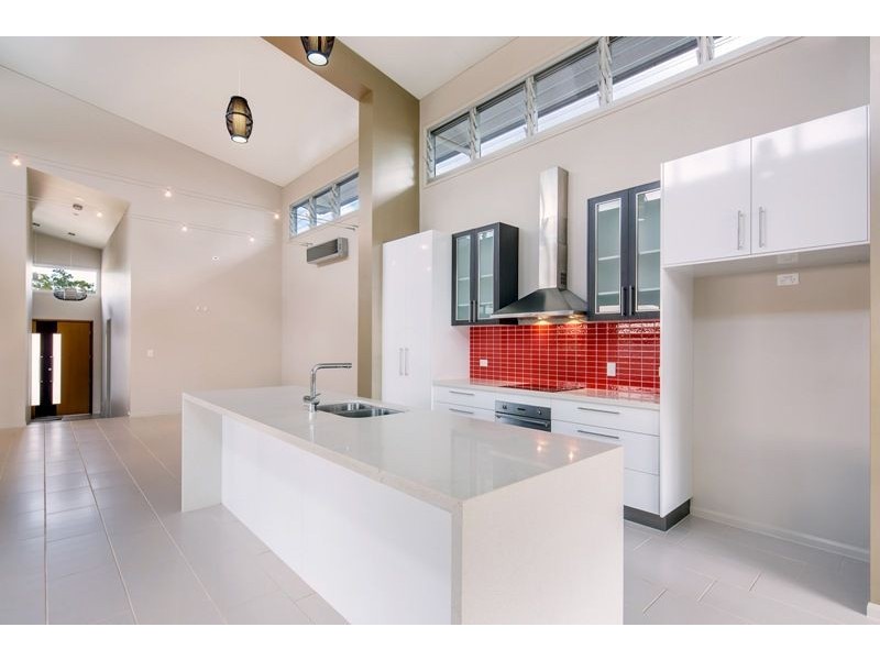 22 Parraweena Court, Point Vernon QLD 4655