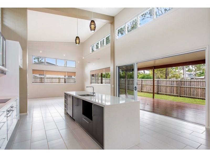 22 Parraweena Court, Point Vernon QLD 4655