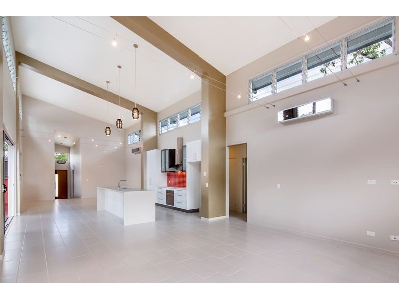 22 Parraweena Court, Point Vernon QLD 4655