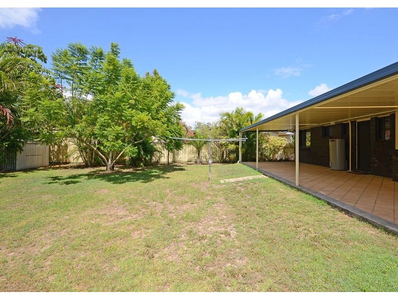 4 William Street, Urangan QLD 4655
