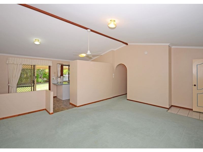 4 William Street, Urangan QLD 4655