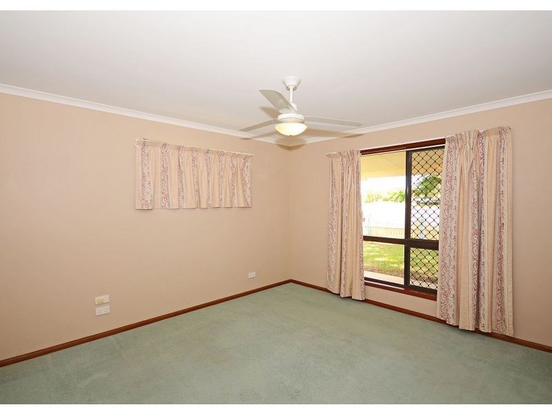 4 William Street, Urangan QLD 4655