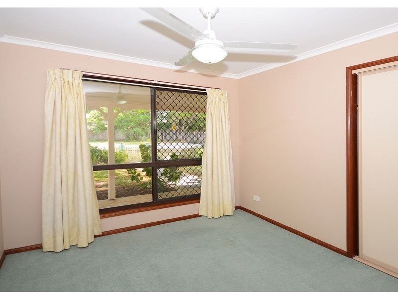 4 William Street, Urangan QLD 4655