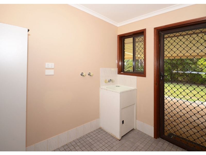 4 William Street, Urangan QLD 4655