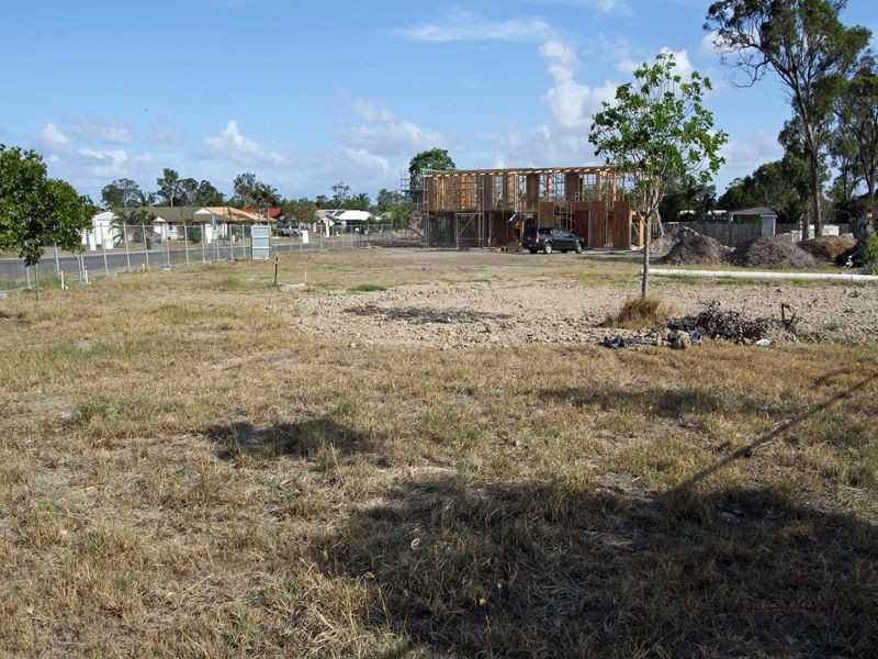 72-82 Ibis Boulevard, Eli Waters QLD 4655