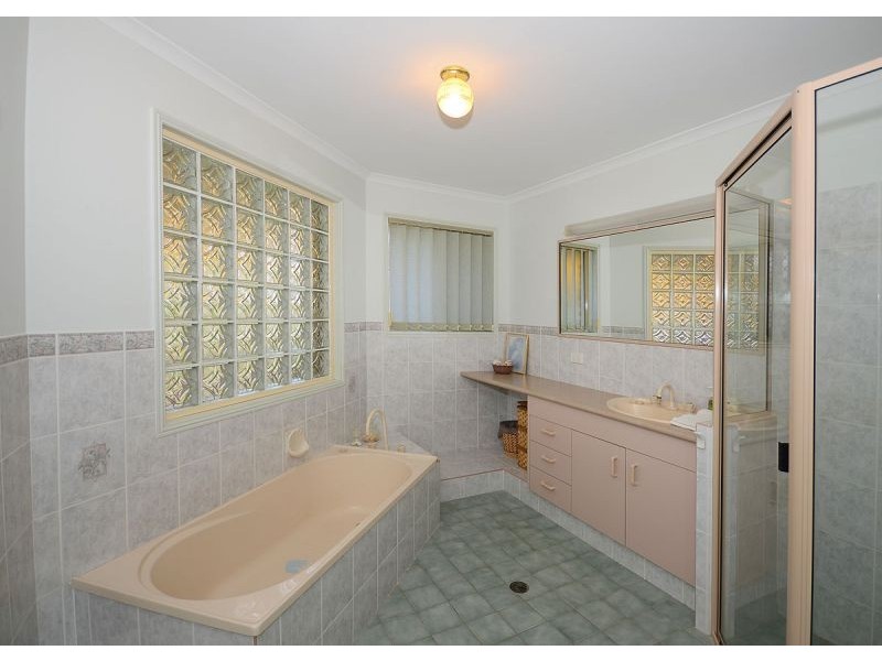 2 Mackay Drive, Kawungan QLD 4655