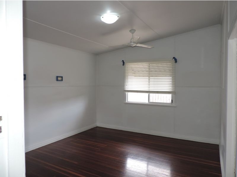 13 Pine Street, Torquay QLD 4655