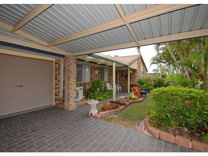 32 Ibis Bvld, Eli Waters QLD 4655