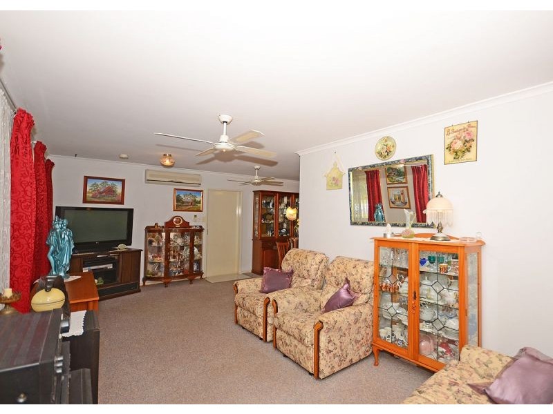 32 Ibis Bvld, Eli Waters QLD 4655