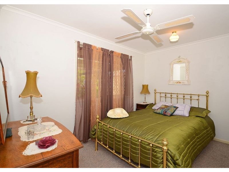 32 Ibis Bvld, Eli Waters QLD 4655