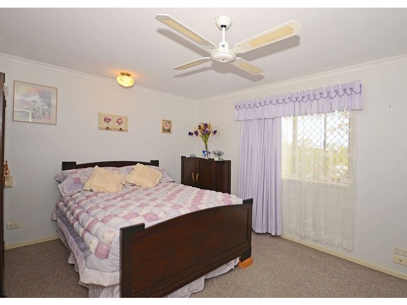 32 Ibis Bvld, Eli Waters QLD 4655