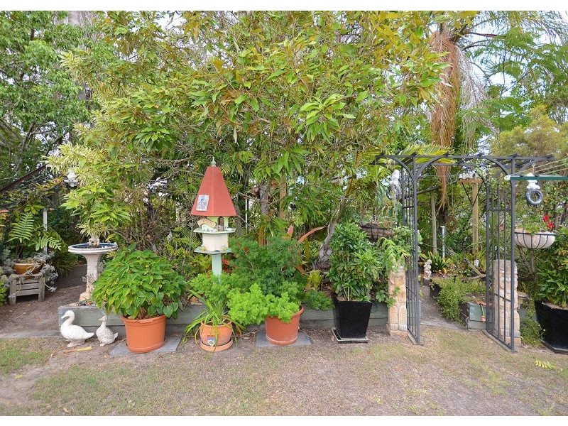 32 Ibis Bvld, Eli Waters QLD 4655