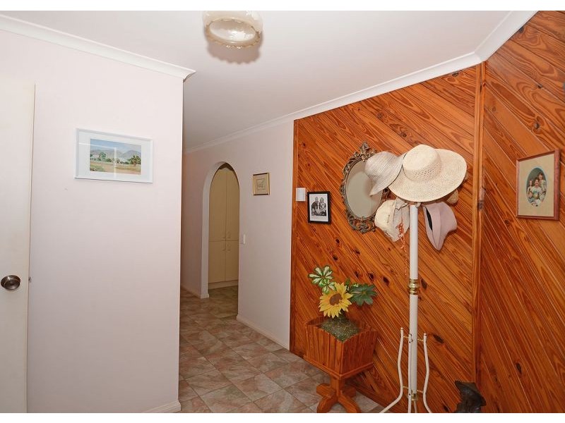 80 Murphy Street, Point Vernon QLD 4655