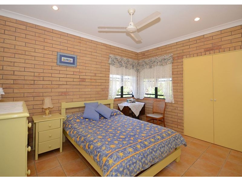 20-22 Scenic Court, Dundowran Beach QLD 4655