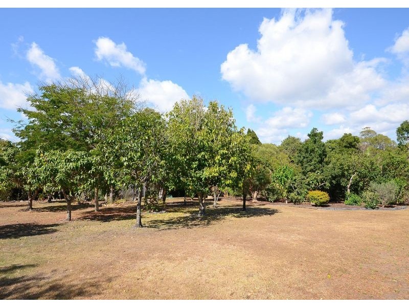 20-22 Scenic Court, Dundowran Beach QLD 4655