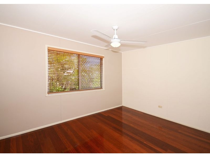 29 Ann Street, Torquay QLD 4655