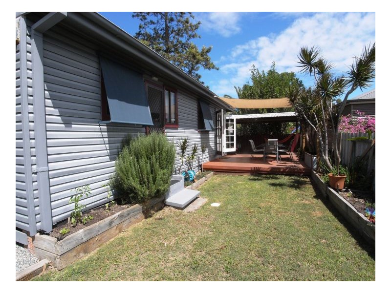 12a Margaret Street, Mayfield East NSW 2304