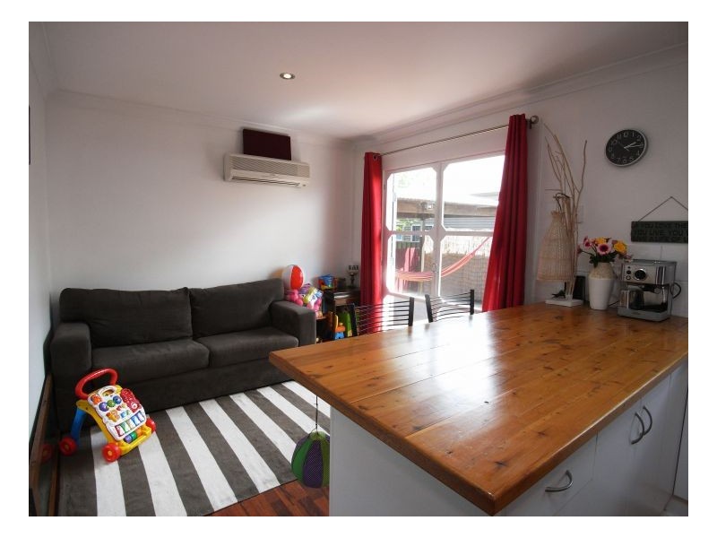 12a Margaret Street, Mayfield East NSW 2304