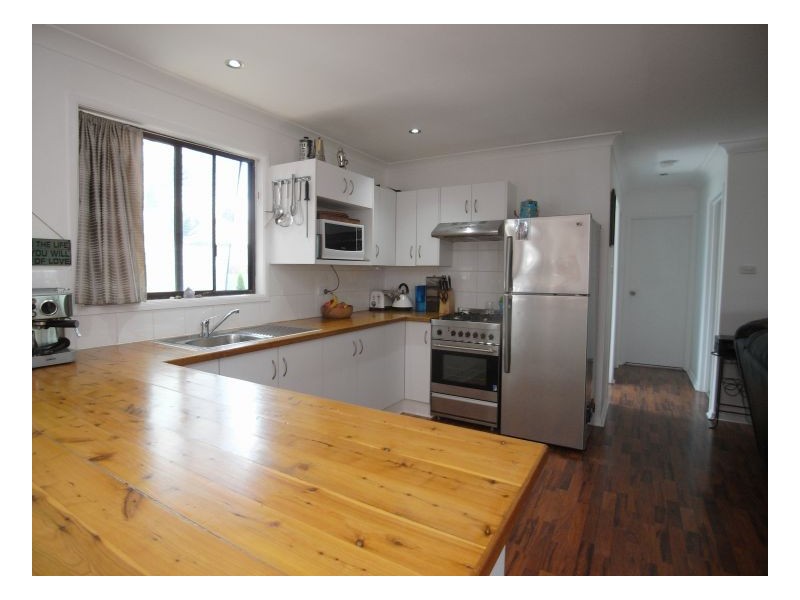 12a Margaret Street, Mayfield East NSW 2304