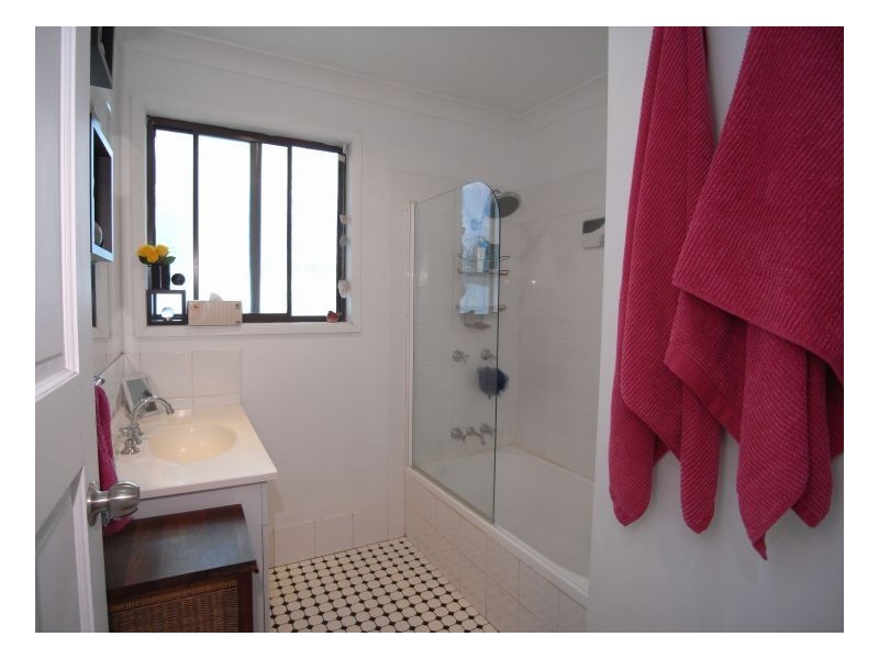 12a Margaret Street, Mayfield East NSW 2304