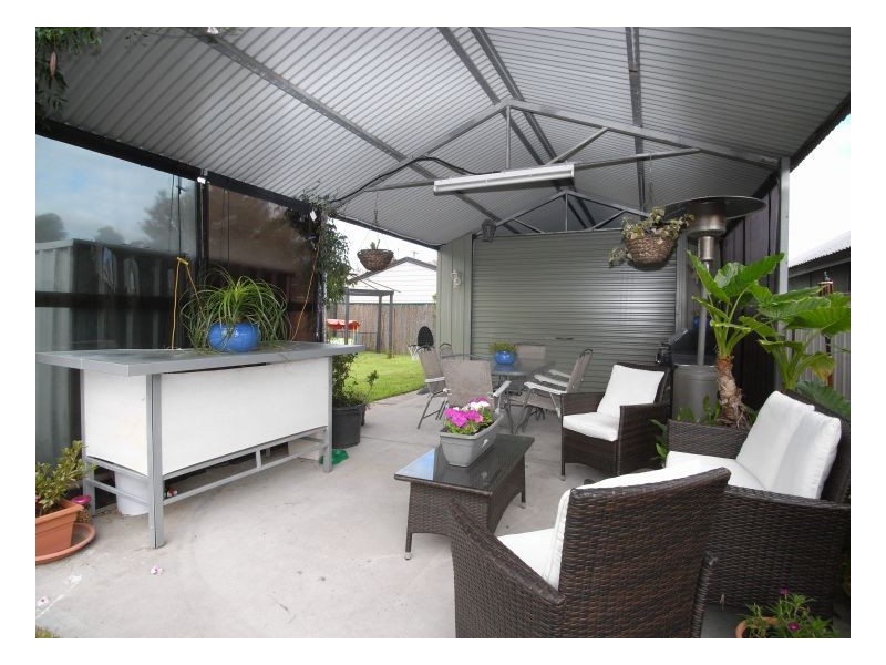 18 Burnett Street, Mayfield NSW 2304