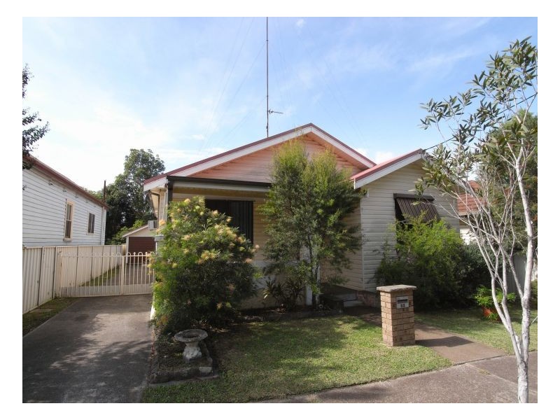 23 Irelands Avenue, Mayfield NSW 2304