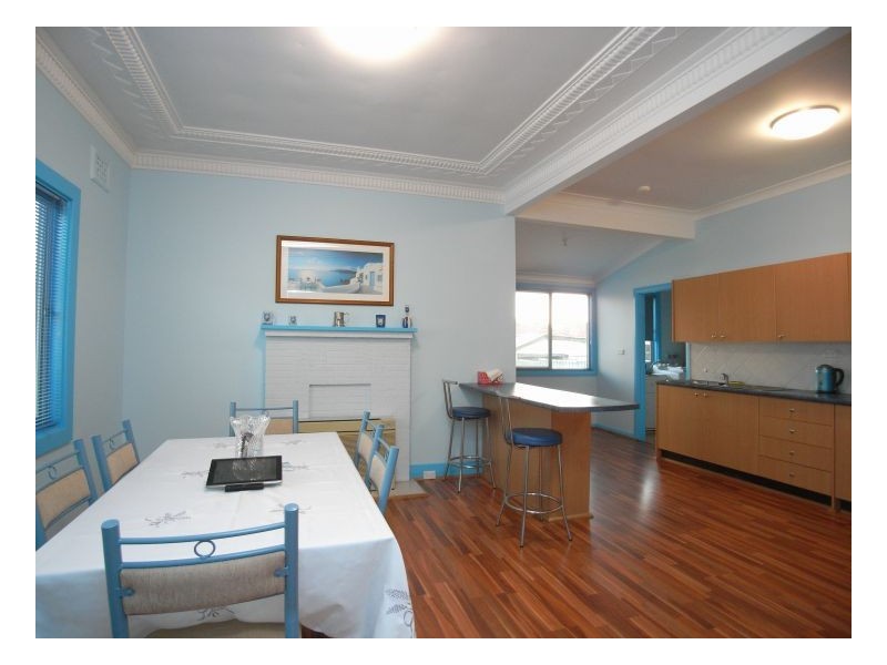 11 Morris Street, Mayfield NSW 2304