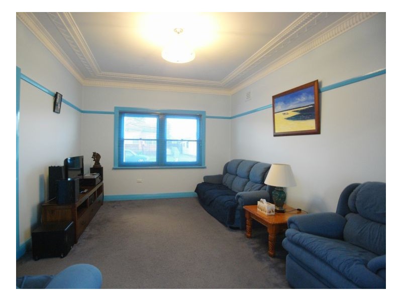 11 Morris Street, Mayfield NSW 2304