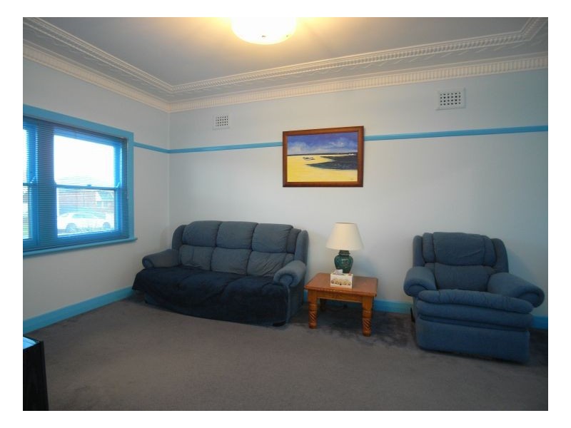 11 Morris Street, Mayfield NSW 2304