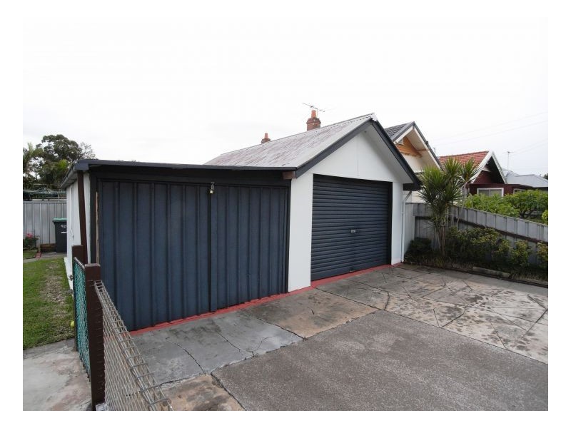 92 Roe Street, Mayfield NSW 2304