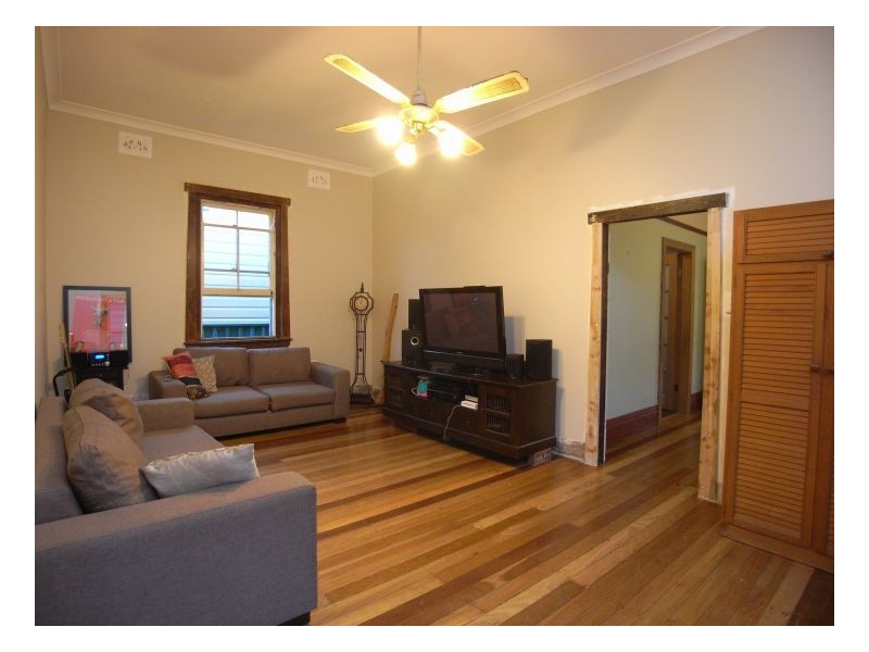 6 Villiers Street, Mayfield NSW 2304