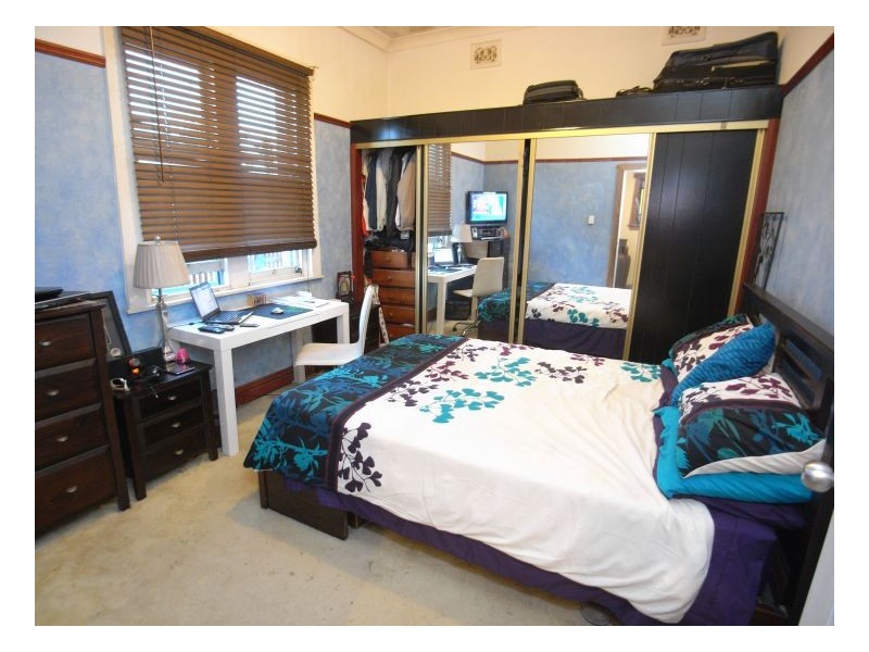 6 Villiers Street, Mayfield NSW 2304