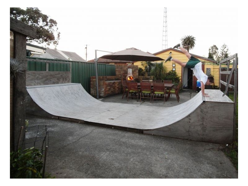 6 Villiers Street, Mayfield NSW 2304