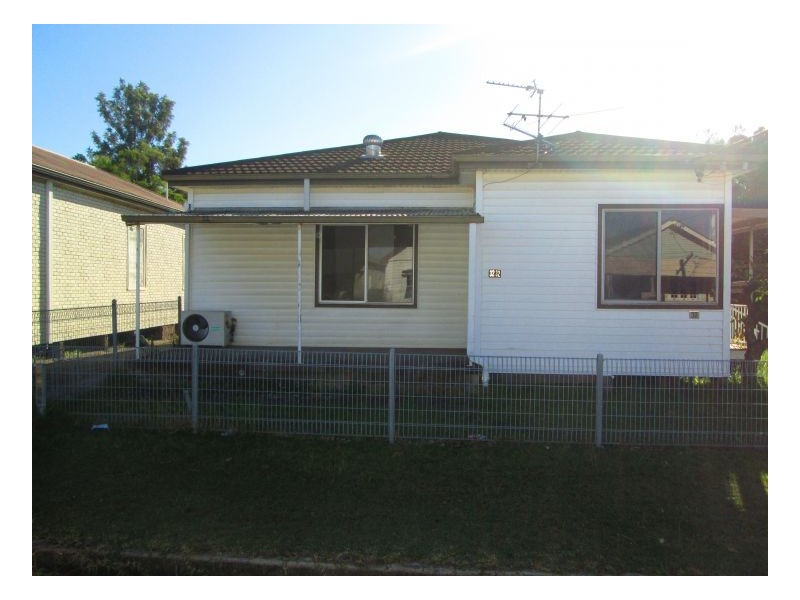 32 Villiers Street, Mayfield NSW 2304