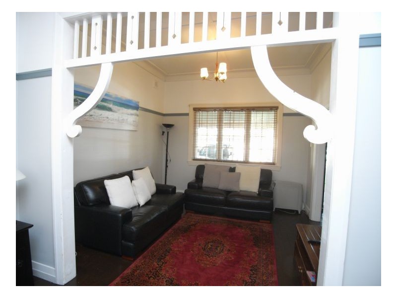 13 High Street, Waratah NSW 2298